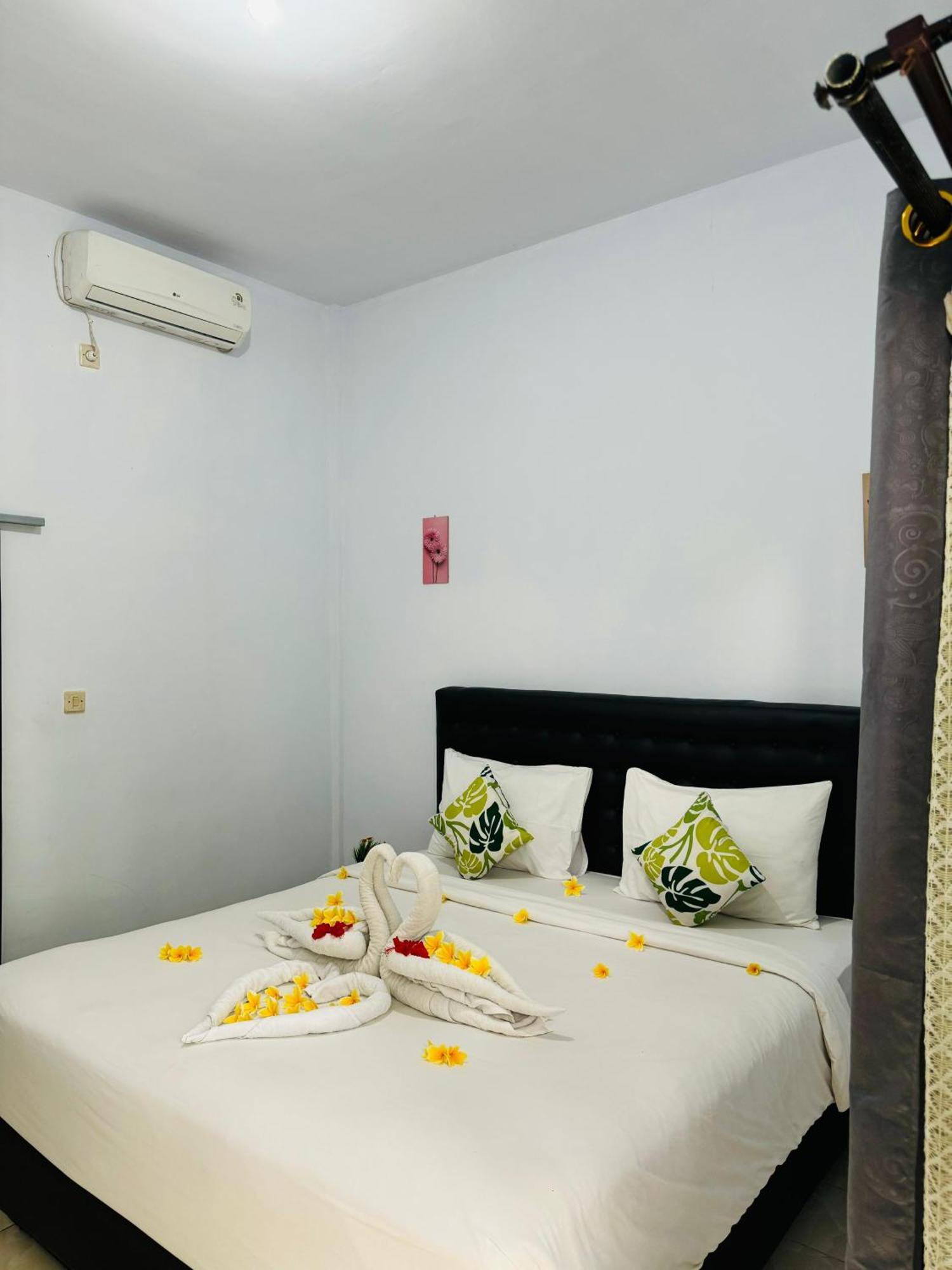 Biya Lumba Apartment Candi Dasa  Exterior photo